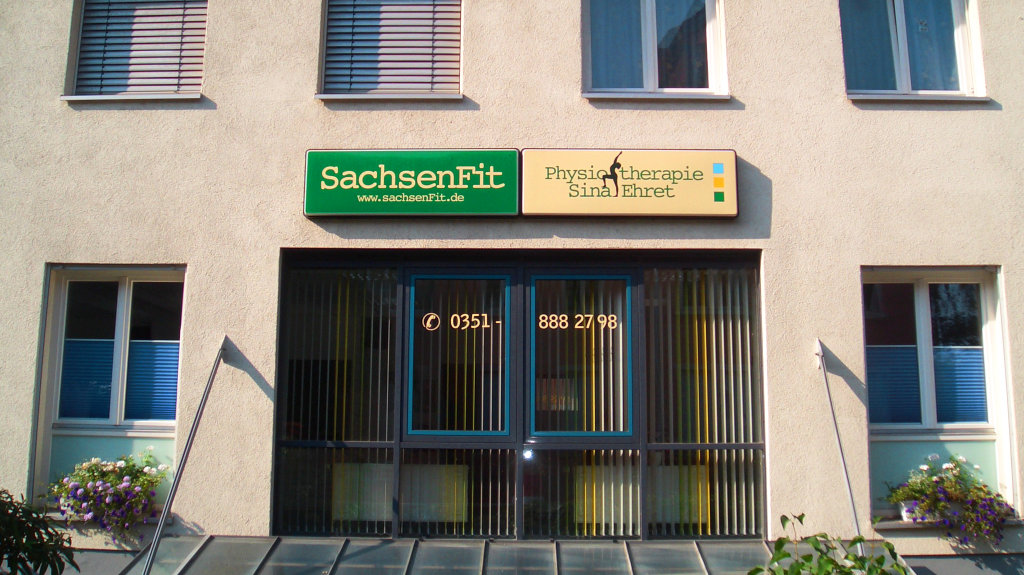 Außenansicht der Physiotherapie SachsenFit in Radebeul